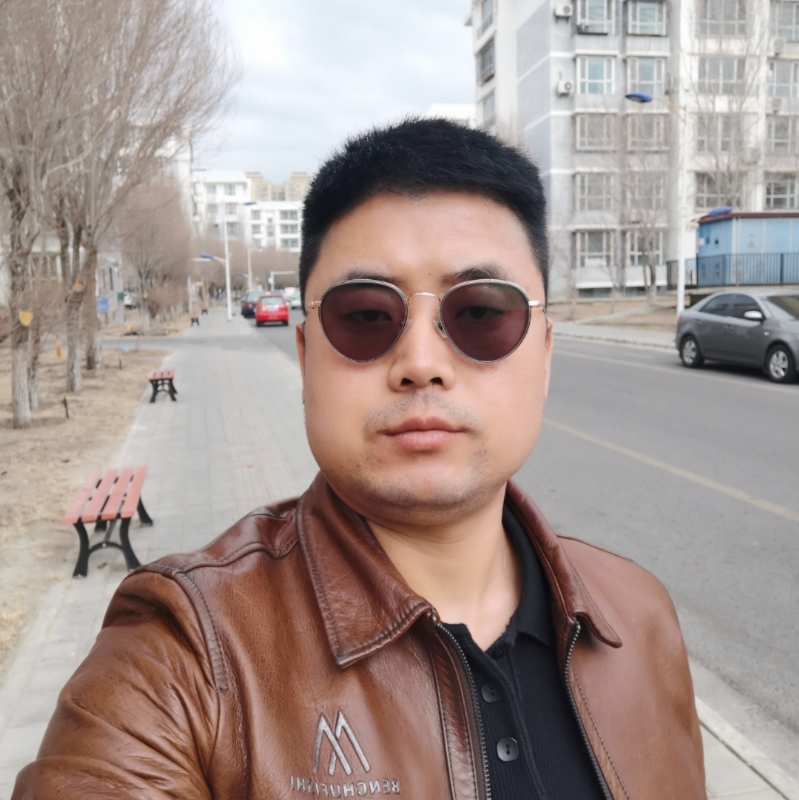 月下听风的第一张照片--昌吉闪婚服务中心